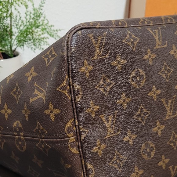 Authentic LV 👜GM Neverfull - Picture 3 of 11